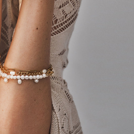 Pearl Gold Chain Bracelet